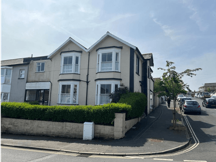 Lot 164 - Town Centre Six-bedroom House With Potential