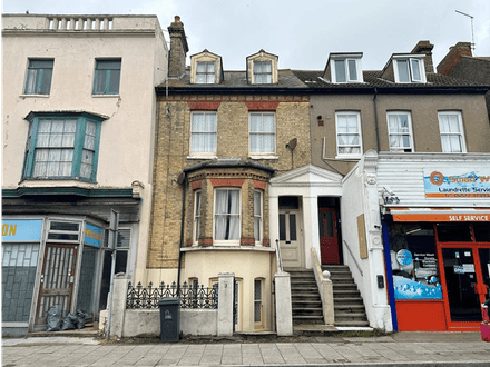 Lot 143 - Three-bedroom Maisonette For Investment