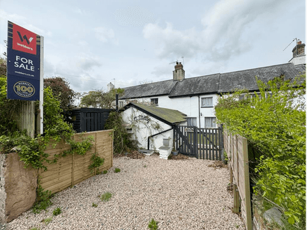 Lot 97 - Two-bedroom Cottage With Parking In Picturesque Village